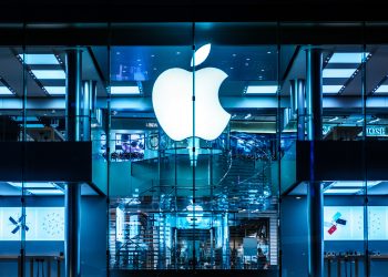 Nasdaq 100 index bull market gains steam despite elevated risks