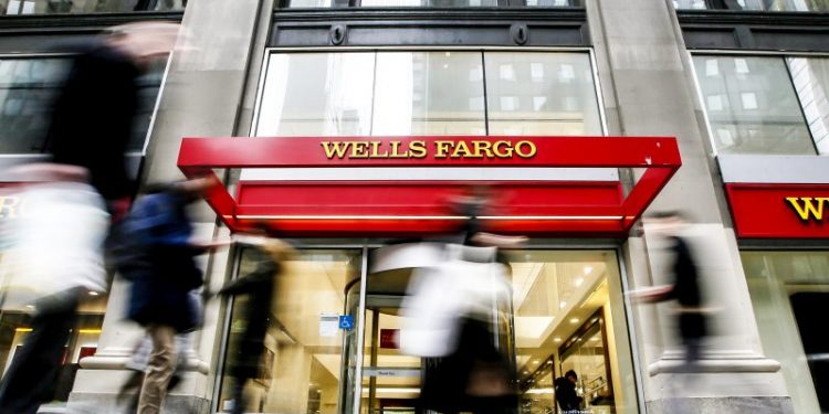 Wells Fargo will pay $1 billion to settle accusations of defrauding shareholders