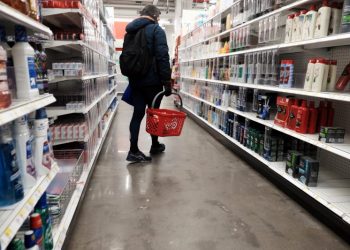 Target wrestles with pullback in spending and theft that may cost it more than $1B this year