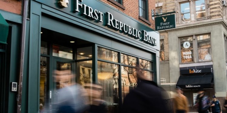 First Republic’s stock sinks as analysts monitor banking sector stress, despite some improvements