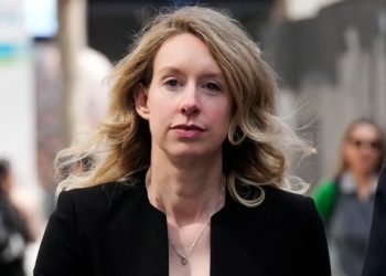 Elizabeth Holmes, disgraced Theranos founder, will report to prison to begin 11-year sentence
