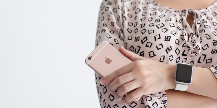 Jim Cramer on Apple stock: ‘AAPL can easily blow to $200’