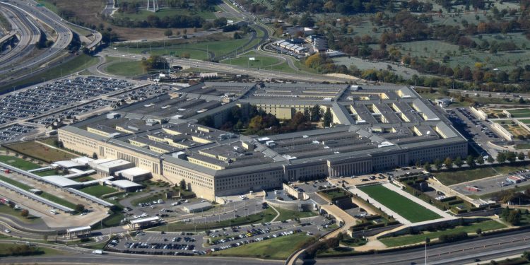 U.S. stocks briefly spooked on fake images of explosion near Pentagon