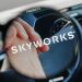 Should you buy Skyworks stock on the post-earnings dip?