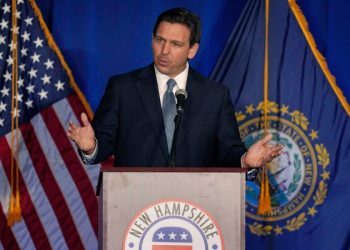 Florida Gov. Ron DeSantis signs bills prohibiting vaccine, mask mandates in state