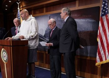 Boebert slams Fetterman for wearing hoodie, shorts to Senate news conference: ‘No excuse’