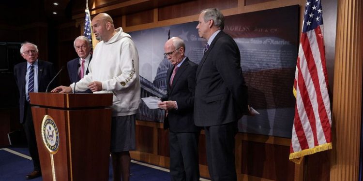 Boebert slams Fetterman for wearing hoodie, shorts to Senate news conference: ‘No excuse’