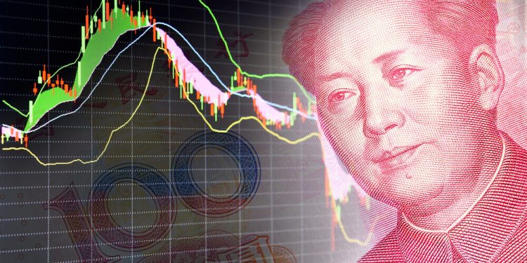 China’s Yuan Weakens, Central Bank Vows to Curb Speculation