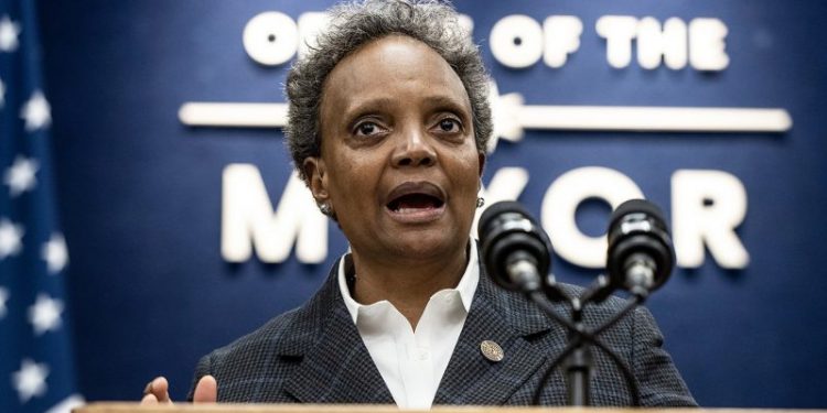 Chicago’s Lori Lightfoot issues state of emergency over influx of illegal migrants sent by Texas Gov. Abbott