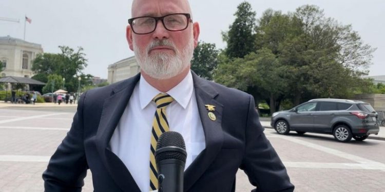 Democrats, GOP trade barbs over who Americans should blame for a debt crisis: ‘It’s pretty obvious’