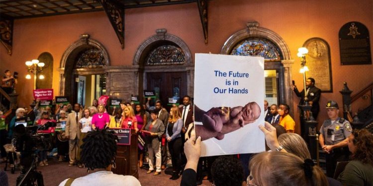 South Carolina passes ‘heartbeat’ abortion bill that limits access to 6 weeks
