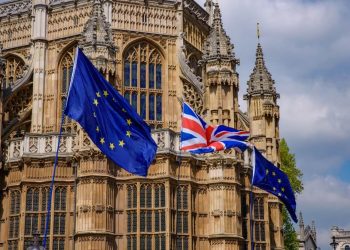 Stock Market Sectors: EU Markets Down, UK Inflation Falls