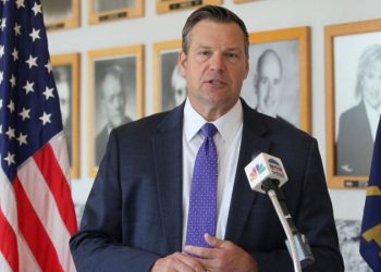 KS Gov. Laura Kelly stops settlement between state, small gym owner over COVID-19 restrictions