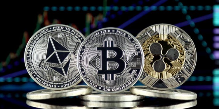 Bitcoin and Ethereum: Bitcoin is stable above $27500