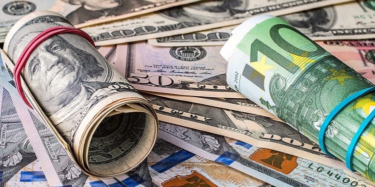 China’s Yuan Challenges US Dollar in Currency Trade