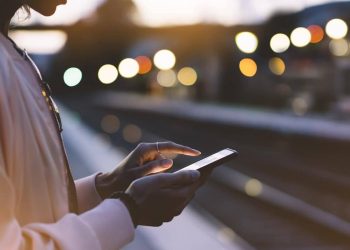 AI CROW ICO (ACRW): Let’s Start Communicating With AI