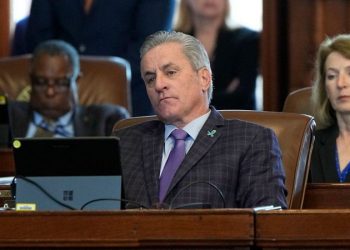 Texas Republicans stall bill raising purchase age for AR-style rifles