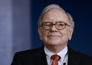 Berkshire Hathaway stock price is set to rise but there are 2 key risks