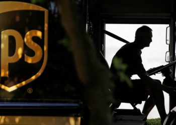 UPS drivers on track to get air-conditioned trucks for the first time