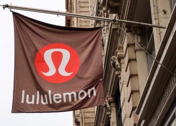 Growing chorus calls for Lululemon to reinstate employees fired for trying to stop thieves