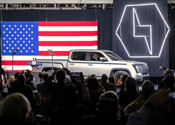 Lordstown Motors files for bankruptcy, sues Foxconn