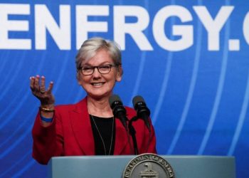 Top Republican presses Biden admin over apparent manipulation of energy company’s stock