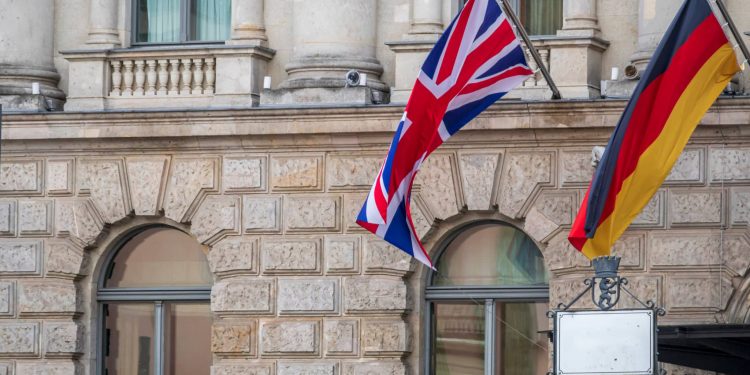 UK Recession: Economy Trapped in a Growth ‘Doom Loop’