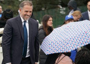 White House omits Hunter Biden from visitor logs, despite Obama admin disclosing his visits