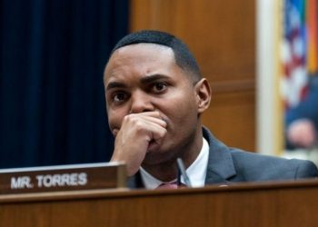 House Democrat bill would force labeling of AI use