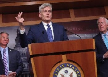 GOP rolls out student loan plan as Biden’s $400 billion handout faces Supreme Court test