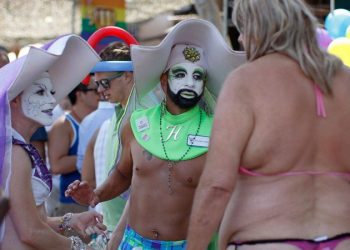 California lawmakers to honor anti-Catholic Sisters of Perpetual Indulgence member, despite Dodgers backlash