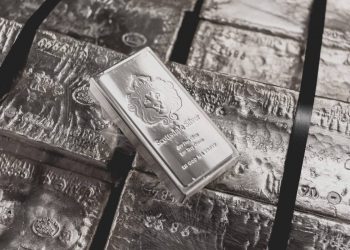 Silver Price Extends Losses as Selling Pressure Persists