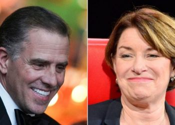 Dem senator defends Hunter Biden’s attendance at state dinner with AG Garland: ‘That’s a separate thing’