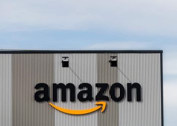 Amazon Stocks: Suite of AI Tools Cause Revenue Growth