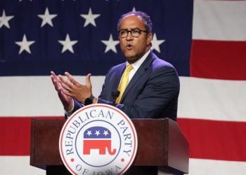 WATCH: GOP presidential candidate, Trump critic Will Hurd booed off stage at Iowa event