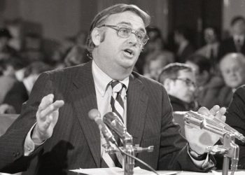 Late CT political titan Lowell Weicker remembered as maverick unbound by partisan politics