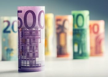 EURUSD and GBPUSD: The Euro is below 1.09000 now