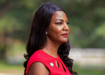 St. Louis mayor’s gun control stance questioned after private texts made public