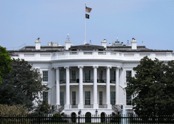 White House grounds evacuated after Secret Service discovers ‘unknown item’