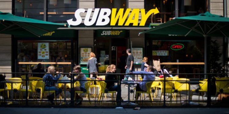 Nearly 10,000 people have offered to change their names to ‘Subway’ to win free subs for life
