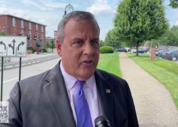 Chris Christie jabs back at Trump following weight jokes: ‘Such a big guy, such a tough guy’