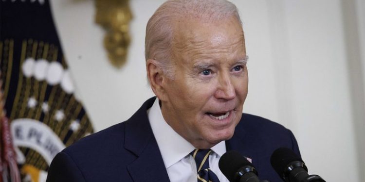 Biden uses minor fire at his house to claim he knows what it’s like to lose a home while visiting Maui