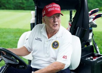Trump confronted on golf course about no-showing Florida court appearance