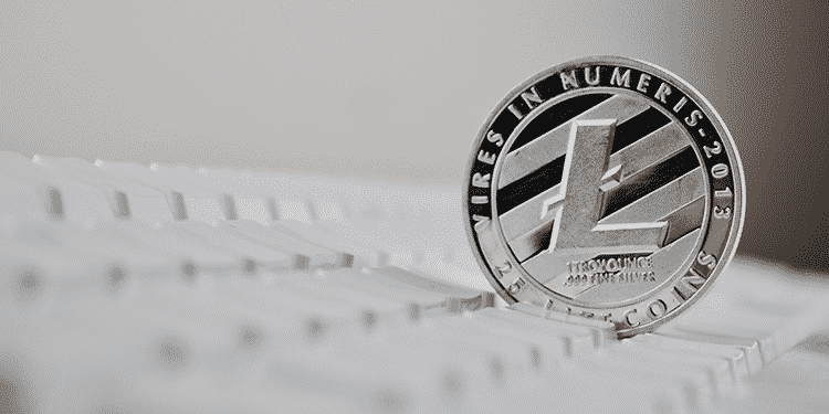 SafeMoon and Litecoin: Litecoin continues towards 68.00