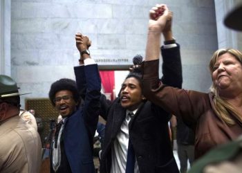Expelled Tennessee Democrat lawmakers win back seats after Covenant School shooting protests