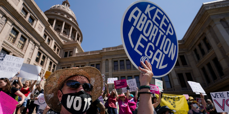 Texas judge rules state’s abortion law is too restrictive for women with pregnancy complications