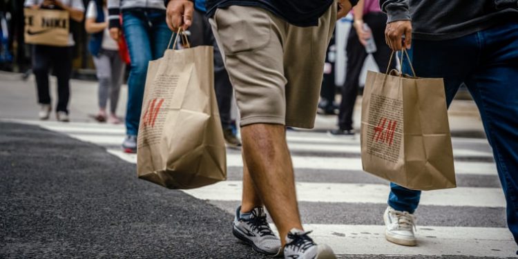 Federal Reserve official agrees the central bank can ‘proceed carefully’ on interest rates