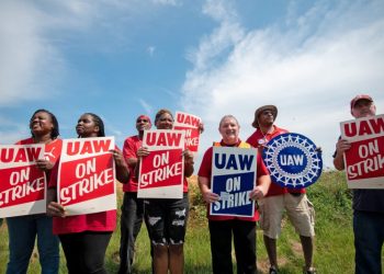 UAW strike begins at Mercedes-Benz supplier in Alabama as Detroit’s Big Three walkout continues