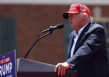 Attempt to bar Trump from 2024 ballot gains steam despite ‘dubious’ and ‘dangerous’ legal arguments: experts