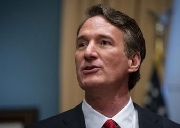 Glenn Youngkin continues to keep speculation on possible 2024 run alive